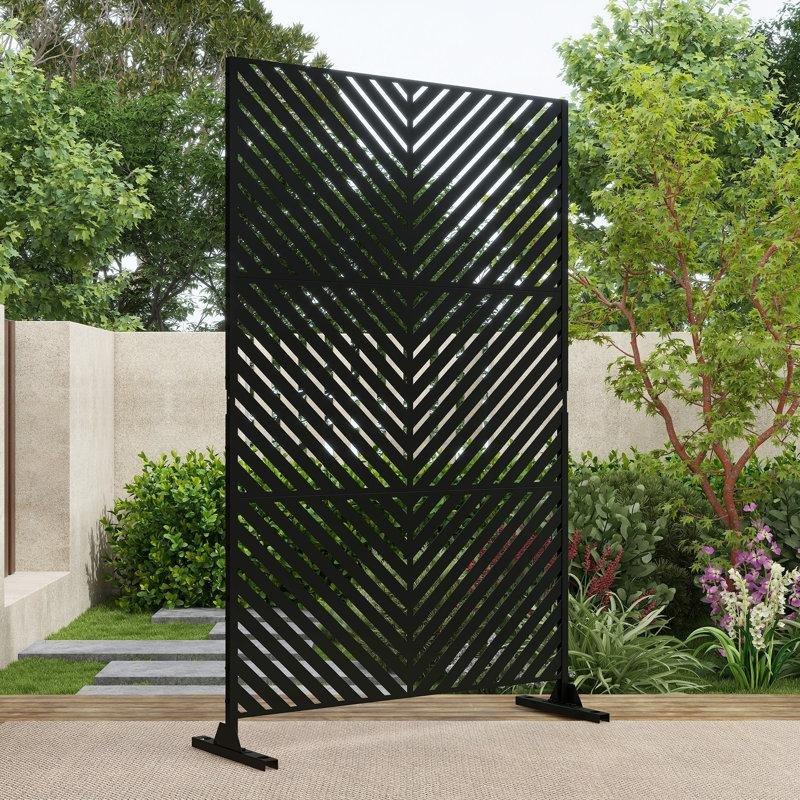 Siyah Galvanizli Çelik Lazer Kesim Çizgili Desenli Bahçe Paravanı - 190x120 cm - 172807