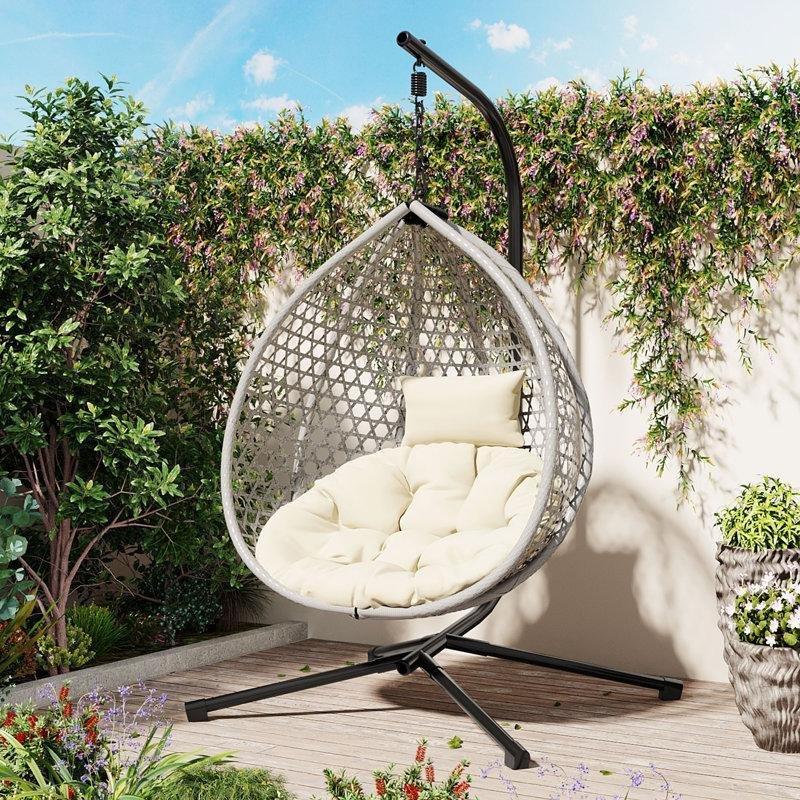Siyah Metal Ayaklı ve Bej Minderli PE Rattan Tek Kişilik Balkon Salıncağı - 175053