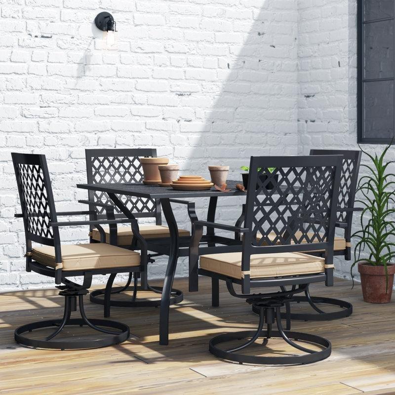 Siyah Metal Döner Sandalyeli ve Bej Minderli 4 Kişilik Bahçe Masa Takımı - 94x94 cm - 215152