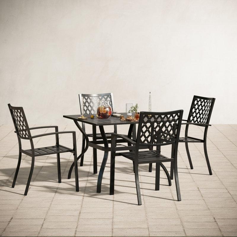 Siyah Metal İstiflenebilir Sandalyeli Şemsiye Delikli Kare Bahçe Masa Takımı - 94x94 cm - 214872