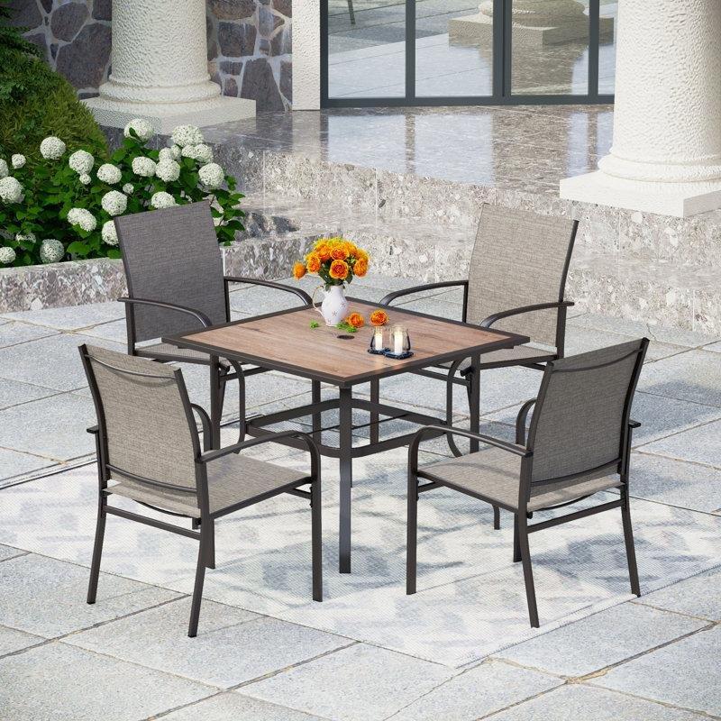 Siyah Metal Şemsiye Delikli 4 Kişilik Kare Bahçe Masa Takımı - 94x94 cm - 214400
