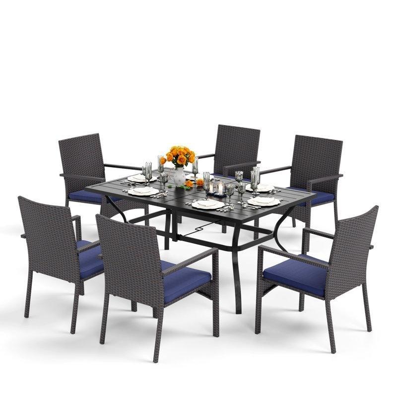 Siyah Metal ve PE Rattan 6 Kişilik Minderli Şemsiye Delikli Bahçe Masa Takımı - 153x97 cm - 216895