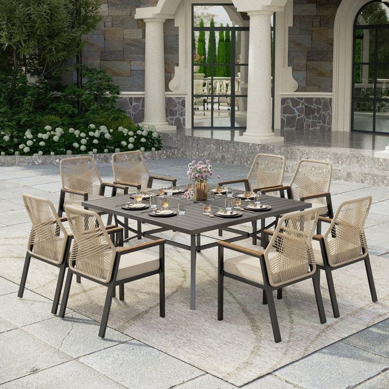 Siyah Metal ve Rattan 8 Kişilik Minderli Şemsiye Delikli Bahçe Masa Takımı - 217087