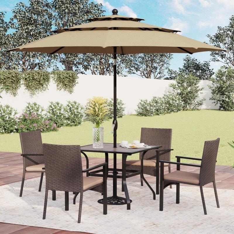 Siyah Metal ve Rattan Şemsiyeli Minderli 4 Kişilik Bahçe Masa Takımı - 215326