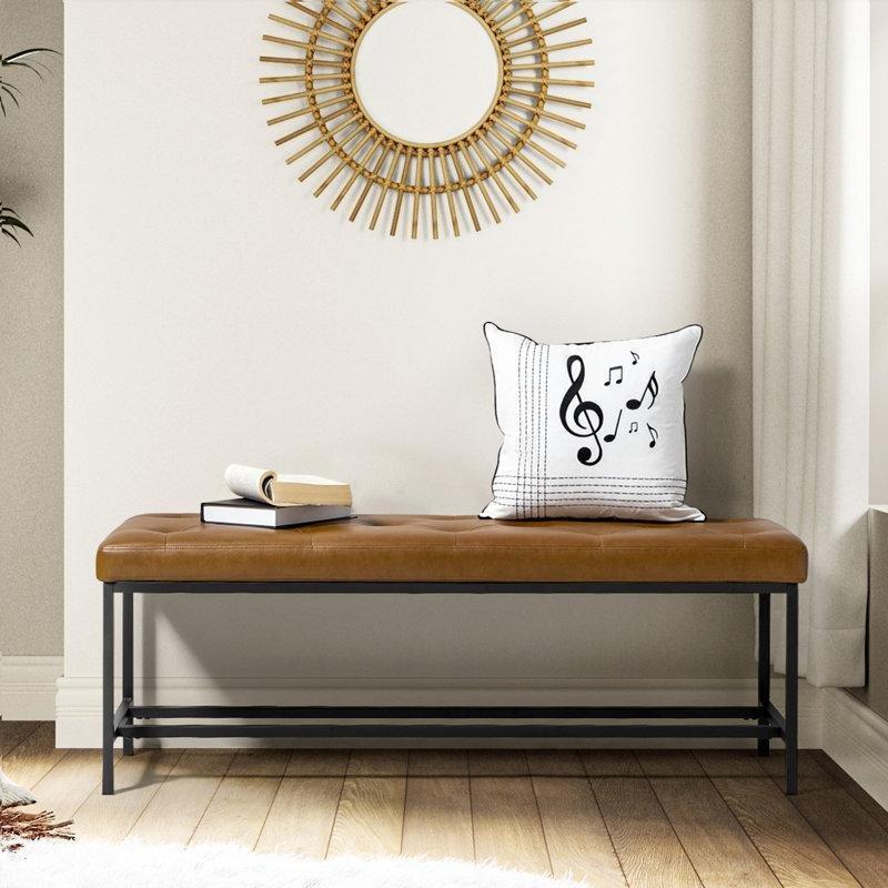 Suni Deri Döşemeli Ahşap Metal Ayaklı Kapitoneli Raflı Bench - 127 cm - 164677