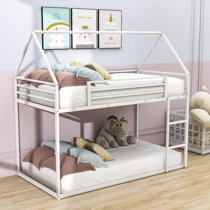 Beyaz Metal Ev Çatısı Tasarımlı Korkuluklu Ranza - 103x195 cm - 247792