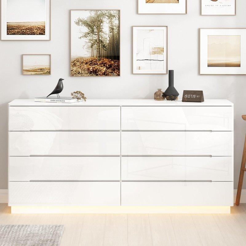 MDF ve Metal LED Işıklı 8 Çekmeceli Parlak Yüzeyli Şifonyer - 161 cm - 305455