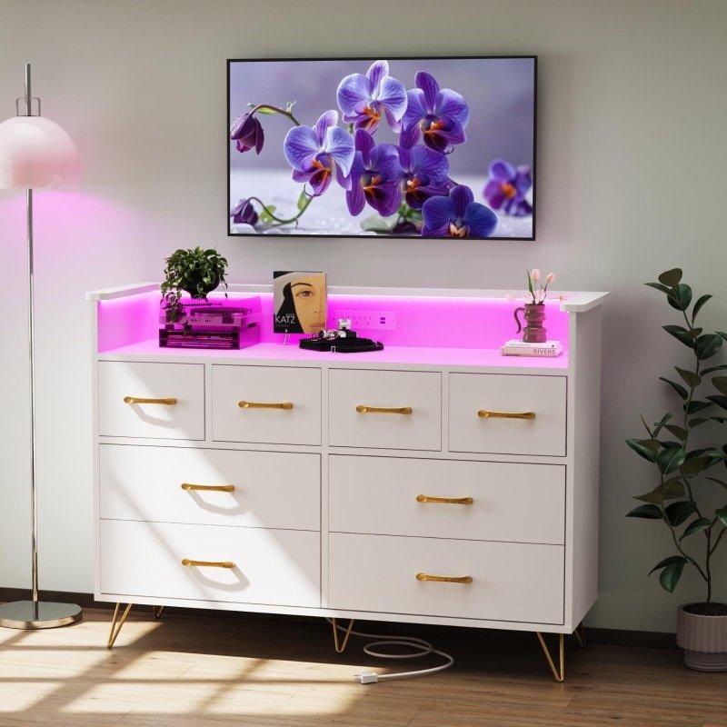 Şarj İstasyonlu ve LED Işıklı Meşe MDF 8 Çekmeceli Şifonyer - 303521