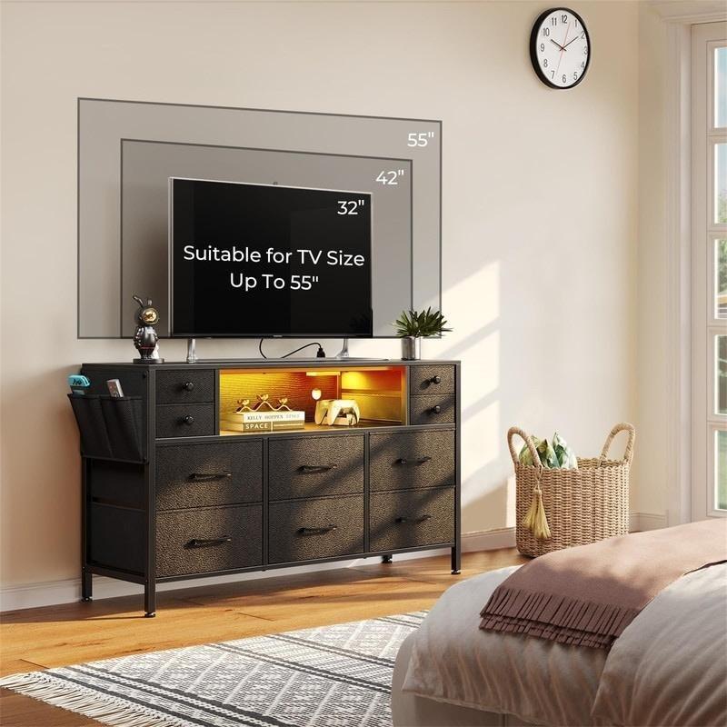 Siyah MDF LED Aydınlatmalı ve Prizli 10 Çekmeceli Şifonyer - 120x30x72 cm - 306862