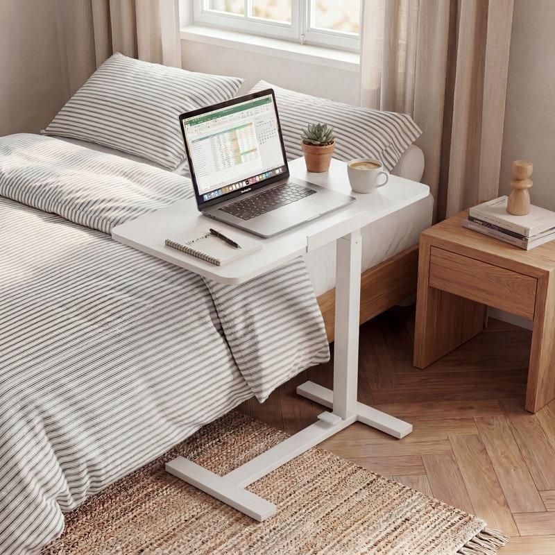 Beyaz MDF Yüksekliği Ayarlanabilir Tekerlekli ve Eğilebilir Tablalı Laptop Sehpası - 71x40 cm - 335800